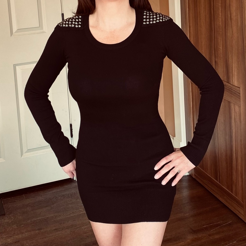 Studded shoulder tunic mini dress